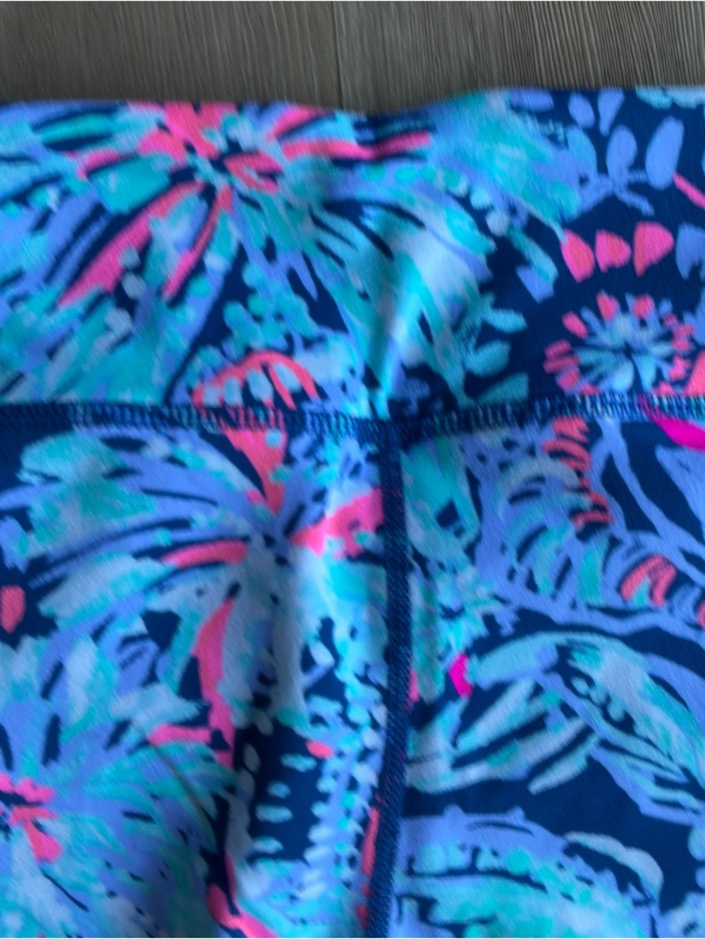 Lilly Pulitzer Maralyn Weekender Legging  Gypsea Girl Size Medium NWOT - Picture 16 of 16